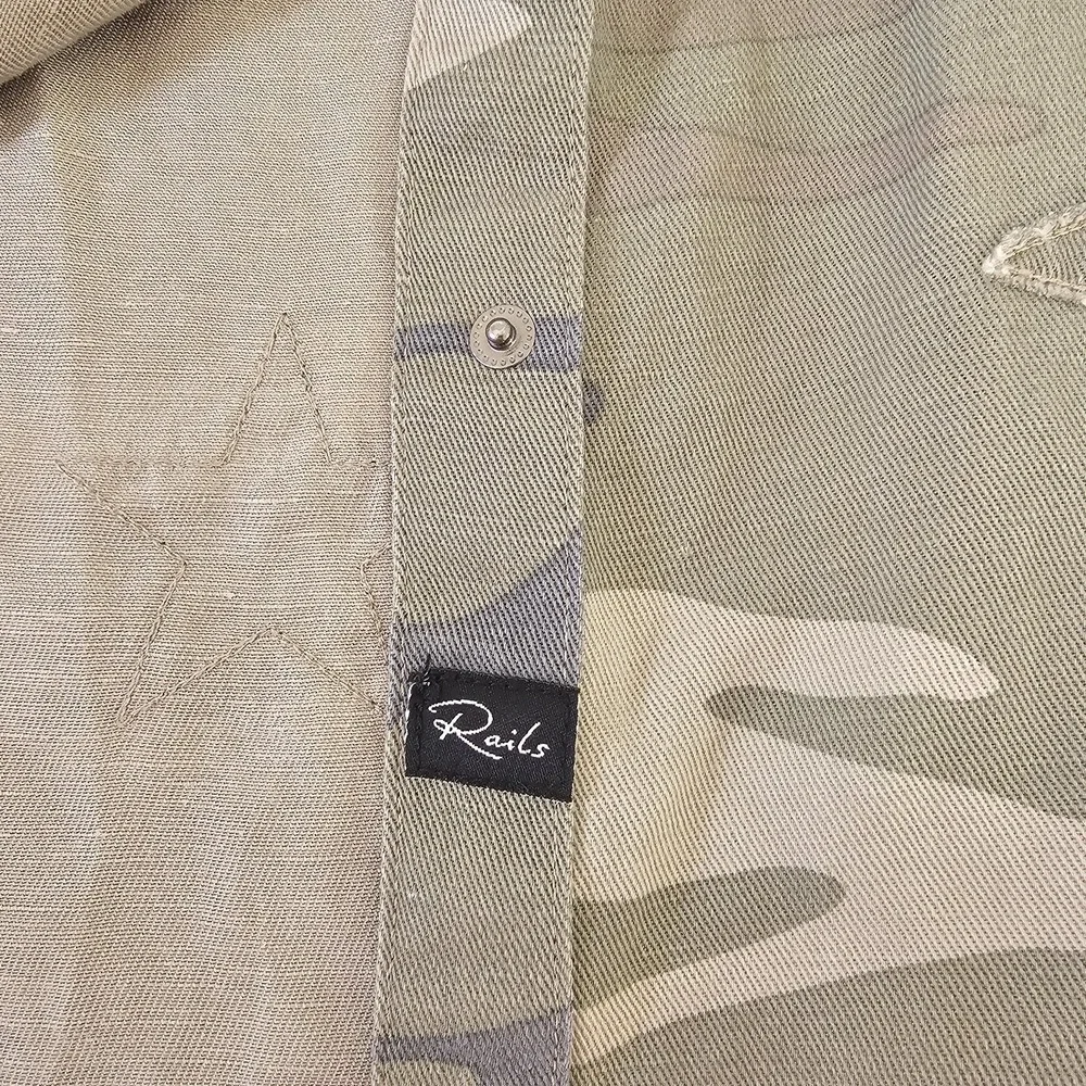 RAILS Marcel Sz Small Sage Camo Snap Front Button Long Sleeve Stars Shirt Jacket